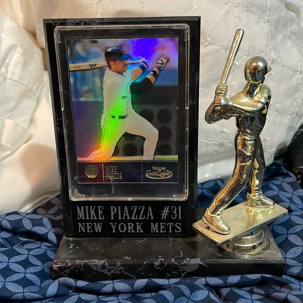 Baseball collected card